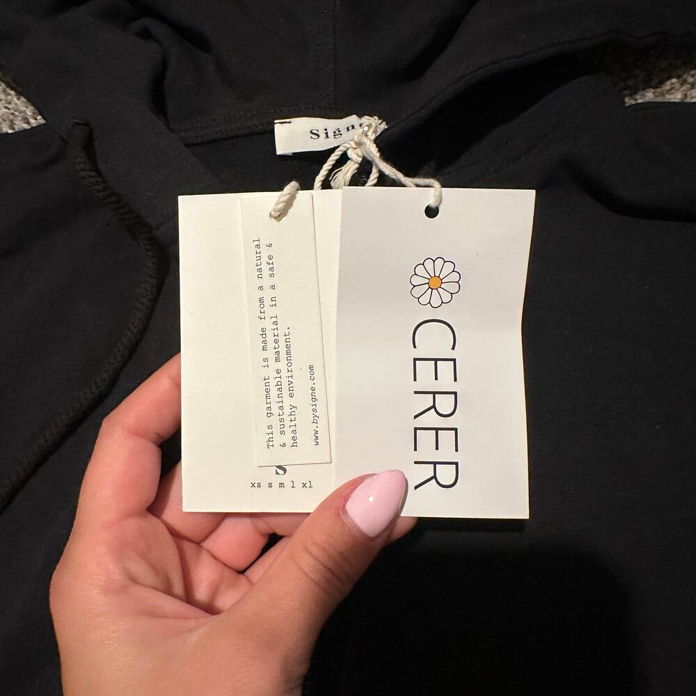 SIGNE Women's Crop Full Zip Hoodie Size S In Black - Picture 4 of 9